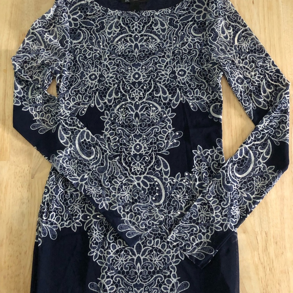 INC International Concepts Navy and White Top